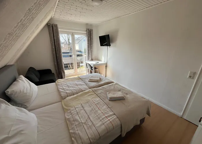 Haus Mit Garten An Holstenhallen