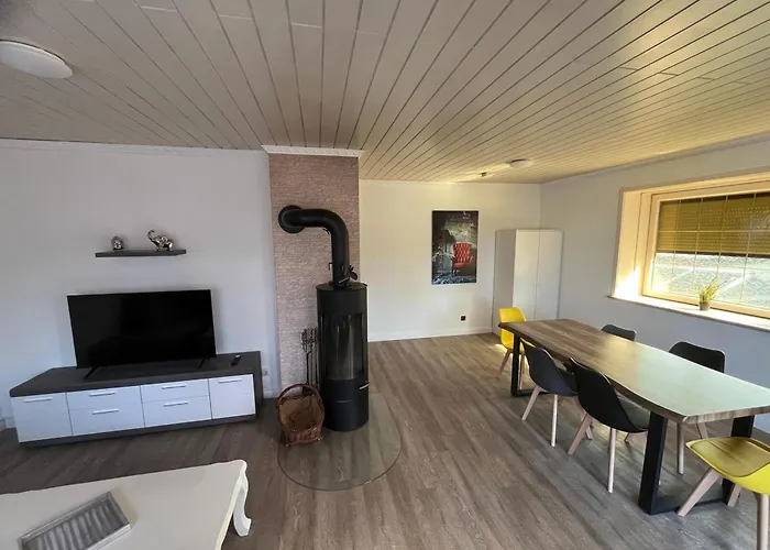 Haus Mit Garten An Holstenhallen Feriehus Neumünster